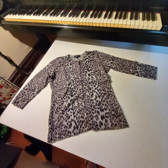 AQUA brand Leopard CASHMERE cardigan M - Picture 4 of 5